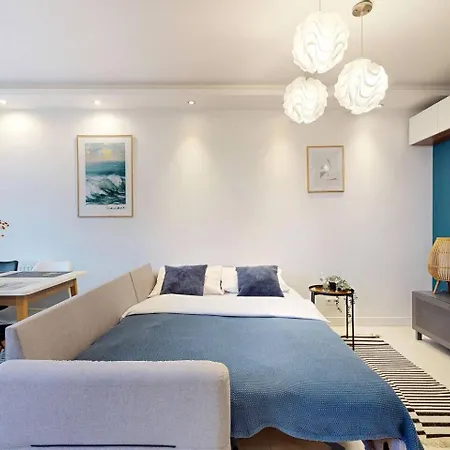 Modern Living With Garden And Parking * Varsovie